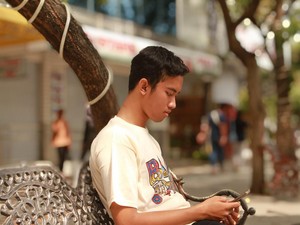TikToker Ali Azhar D Rilis Lagu Jazz Seputar Kasus Korupsi