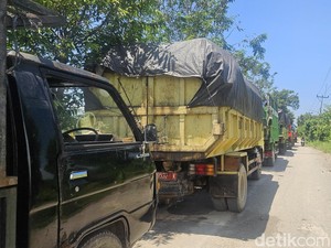 Buang Sampah di TPA Temesi Harus Dipilah, Truk Melanggar Diusir