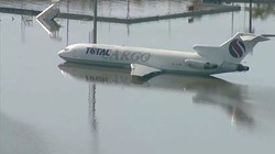 Penampakan Pesawat Terendam Banjir di Bandara Porto Alegre Brasil