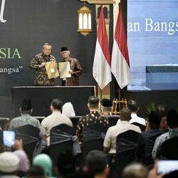 BI & MUI Kerja Sama Dukung Keuangan Syariah RI