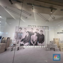 Daftar Harga, Promo, dan Hadiah Gratis di BTS POP-UP: MONOCHROME