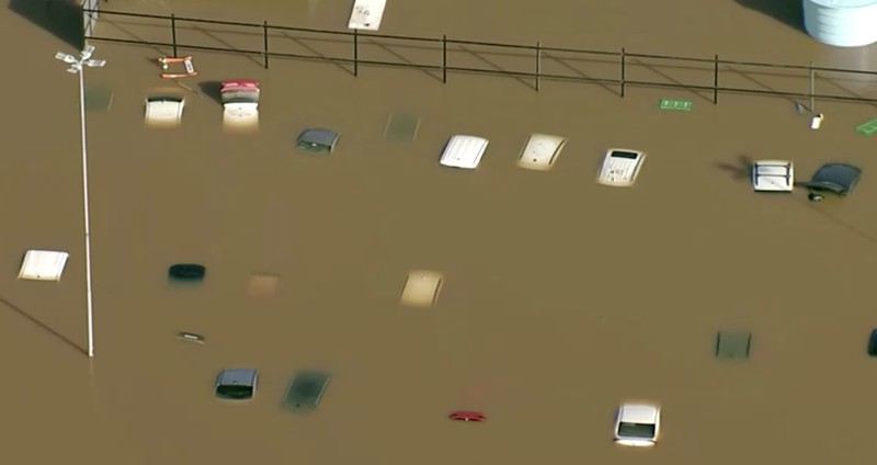 Foto udara menampilk sebuah pesawat kargo terendam banji di Bandara Porto Alegre, Rio Grande do Sul, Brasil, Selasa (7/5/2024). (REUTERS/Wesley Santos) Foto udara menampilk sebuah pesawat kargo terendam banji di Bandara Porto Alegre, Rio Grande do Sul, Brasil, Selasa (7/5/2024). (REUTERS/Wesley Santos)
