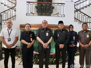 Subandi Doakan Gus Muhdlor Tabah Jalani Proses Hukum di KPK