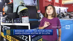 Video: Bongkar Jeroan Motor Listrik Harga HP! Cuma Rp 3-5 Jutaan!