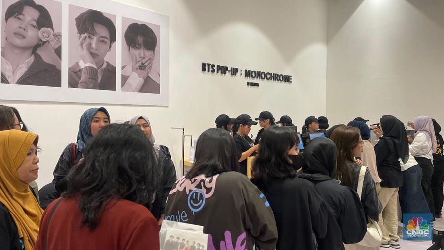 BTS Pop Up Store di Metro Gancit. (CNBC Indonesia/Rindi Salsabila)