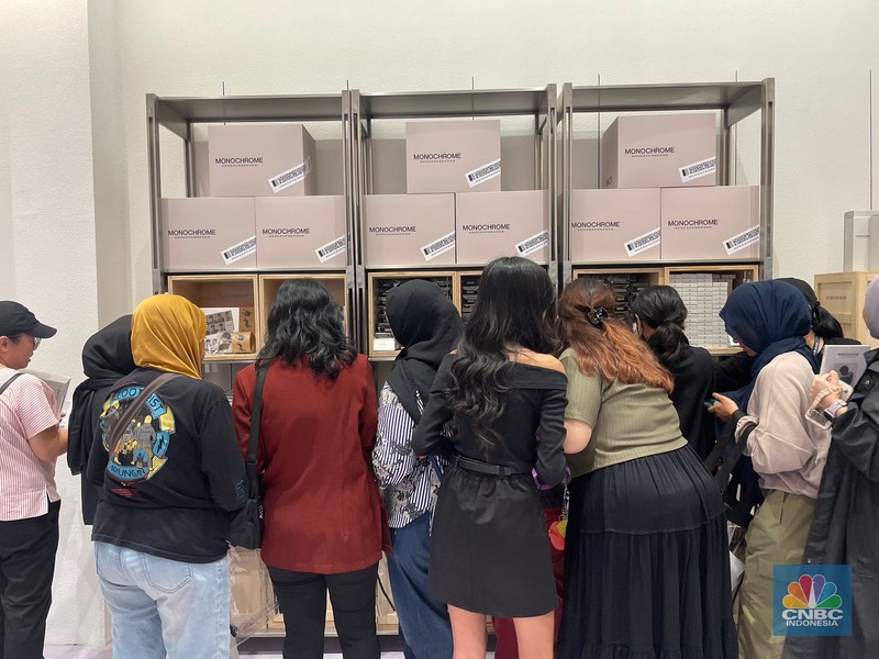 BTS Pop Up Store di Metro Gancit. (CNBC Indonesia/Rindi Salsabila)
