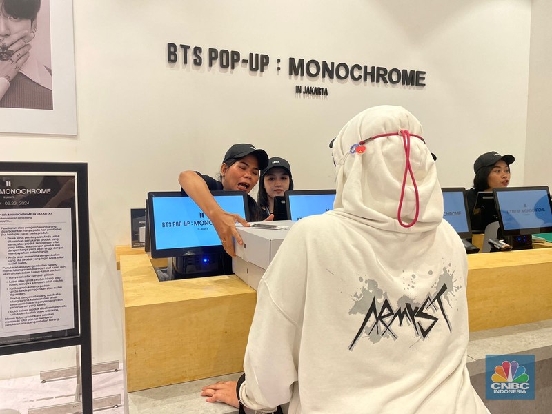 BTS Pop Up Store di Metro Gancit. (CNBC Indonesia/Rindi Salsabila)