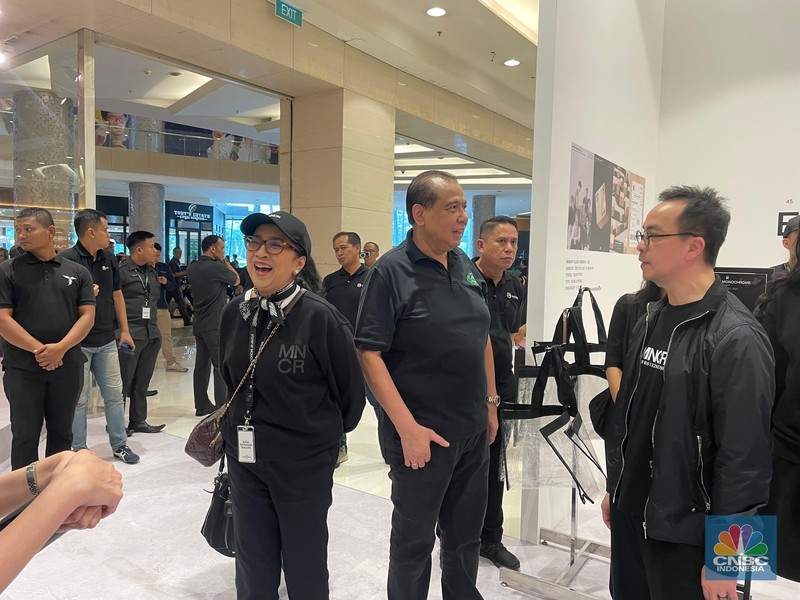 BTS Pop Up Store di Metro Gancit. (CNBC Indonesia/Rindi Salsabila) BTS Pop Up Store di Metro Gancit. (CNBC Indonesia/Rindi Salsabila)