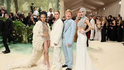 Terungkap Harga Fantastis Tiket Met Gala, Berapa yang Dibayarkan Para Seleb?