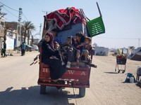 Gelombang Nestapa Warga Palestina saat Israel Serang Rafah