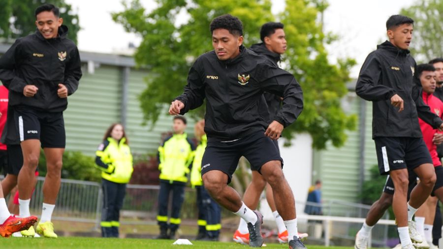 Latihan Timnas Indonesia U-23 di Prancis jelang lawan Timnas Guinea U-23 di playoff Olimpiade 2024. (Dok.PSSI)