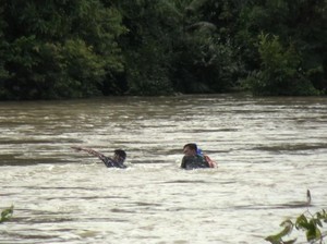 Cerita Petani Terseret Arus Berhasil Selamat Usai Bertahan di Pelepah Sawit