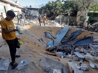Lubang Baru Mengaga! Potret Genosida Terbaru Israel, Bombardir Rafah