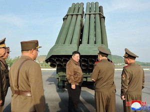 Korut Gelar Uji Tembak Senjata Artileri, Diawasi Kim Jong Un