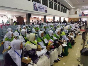 Para Calon Jemaah Haji Embarkasi DKI Berangkat Mulai Dini Hari Nanti