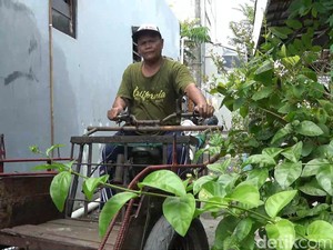 Penantian Panjang Pencari Rumput Lamongan Akhirnya Berangkat Haji