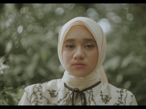 Arti Kata Lolong pada Lagu Hanya Lolongan milik Nabilah Taqiyyah