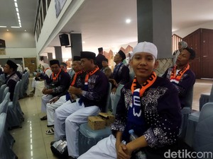 Jadi Calon Jemaah Haji Termuda, Zulfikar Sedih Gantikan Ayah yang Sakit