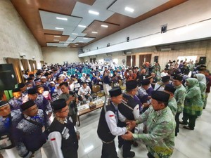 395 Jemaah Calon Haji Kloter Pertama Lampung Diberangkatkan ke Tanah Suci