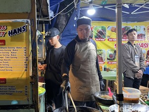 Kala Ahmad Dhani Jualan Ayam Bakar di Lengkong Bandung