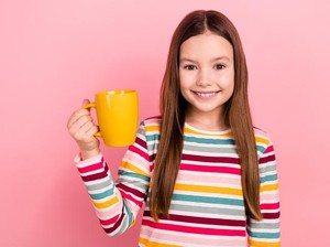 Mengapa Anak Kecil Tak Boleh Minum Kopi? Ini Alasannya