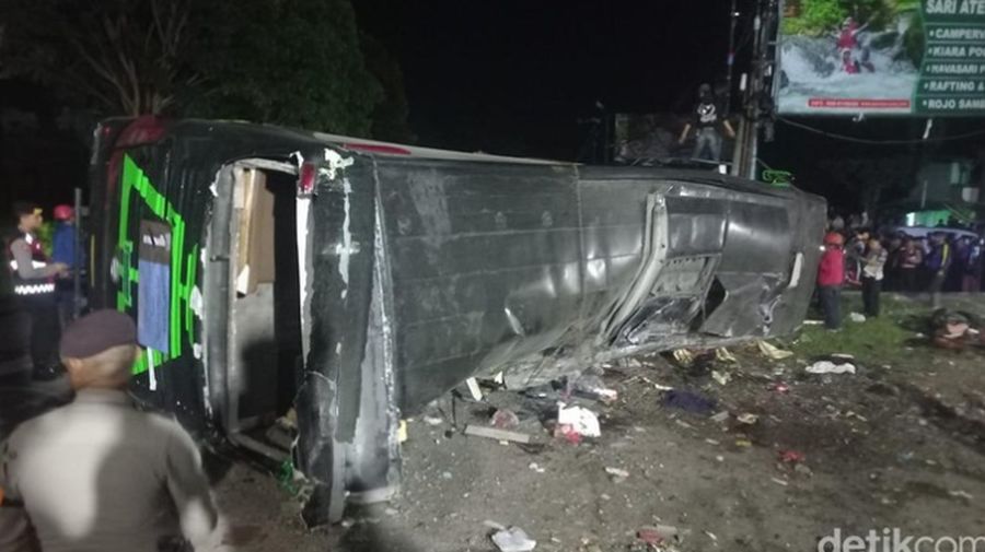 Penampakan bus yang mengalami kecelakaan di Ciater, Subang, Sabtu (11/5/2024), (Foto: Dian Firmansyah/detikJabar)
