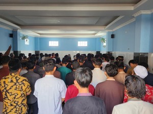 3 Jenazah Murid SMK Lingga Kencana Korban Kecelakaan Disalatkan Bersamaan