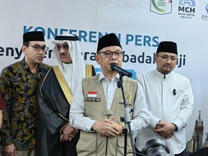 Lepas Kloter Pertama, Pimpinan Komisi VIII DPR Pastikan Perbaikan Layanan Haji 2024
