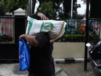 Prabowo Mau Suntik Beras ke Pasar, Ini Jadwal dan Jenisnya