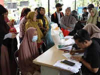 Warga RI! Ini 4 Bansos yang Cair di Akhir 2024