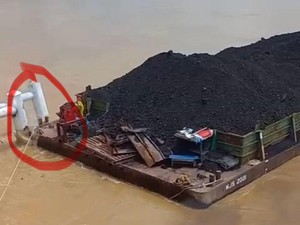 Nakhoda-2 Kru Kapal Tongkang Tabrak Jembatan Aurduri 1 Diamankan