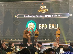 BPD Bali Raih 3 Penghargaan CNN Indonesia Award 2024