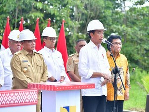 Jokowi Resmikan Jalan Daerah di Muna Barat Sultra, Telan Biaya Rp 631 M