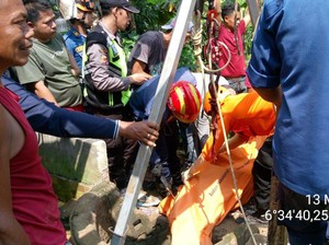 Lompat ke Sumur Sedalam 10 M, Pria ODGJ di Babakanmadang Bogor Tewas