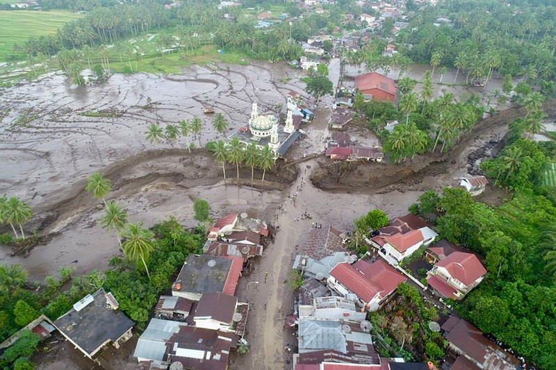Kondisi terkini Kabupaten Agam, Kabupaten Tanah Datar usai diterjang banjir bandang lahar dingin. Kondisi terkini Kabupaten Agam, Kabupaten Tanah Datar usai diterjang banjir bandang lahar dingin. (Instagram @eka.putra.official)