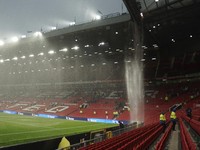 Penampakan Stadion Mewah MU Bocor, Atap Old Trafford Jebol