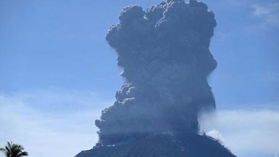 A column of ash rises over the Gunung Ibu (Mount Ibu) volcano, in Tabaru, North Maluku province, Indonesia May 13, 2024 in this screen grab obtained from social media video. Fhe Booroto/via REUTERS  THIS IMAGE HAS BEEN SUPPLIED BY A THIRD PARTY. MANDATORY CREDIT. NO RESALES. NO ARCHIVES.