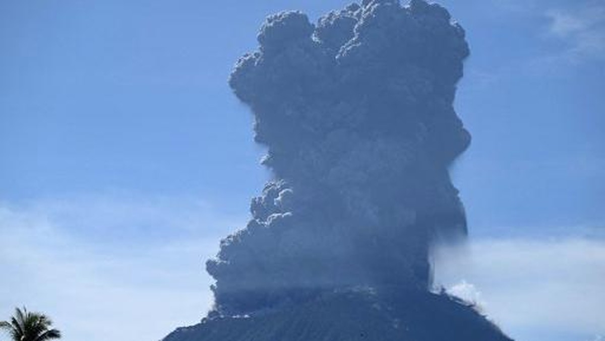3 Gunung Berapi RI Meletus Berbarengan, Ini Daftarnya