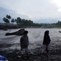 Kondisi terkini Kabupaten Agam, Kabupaten Tanah Datar usai diterjang banjir bandang lahar dingin. (Instagram @eka.putra.official)