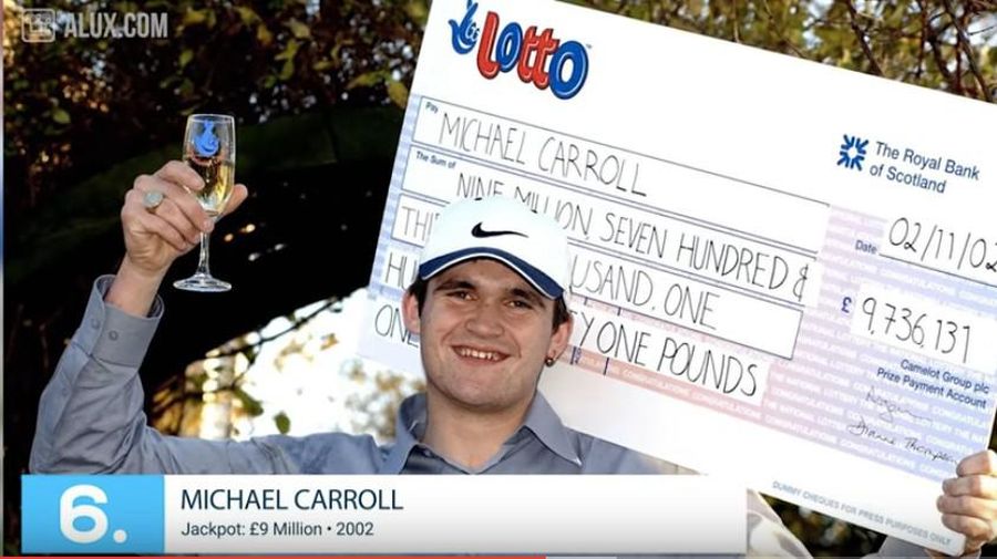 Michael Carroll. (Tangkapan Layar Youtube/Alux)