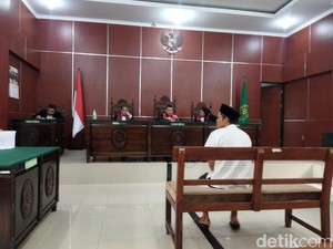 Terdakwa Sunendi Pemburu Badak Jawa di TNUK Dituntut 5 Tahun Penjara