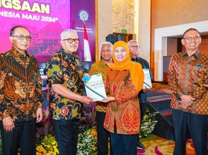 Khofifah Bincangkan Percepatan Indonesia Maju 2034 Bareng Civitas Unair