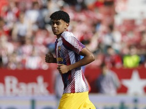 Bukti Musim Debut Yamal di Barcelona Lebih Baik dari Messi