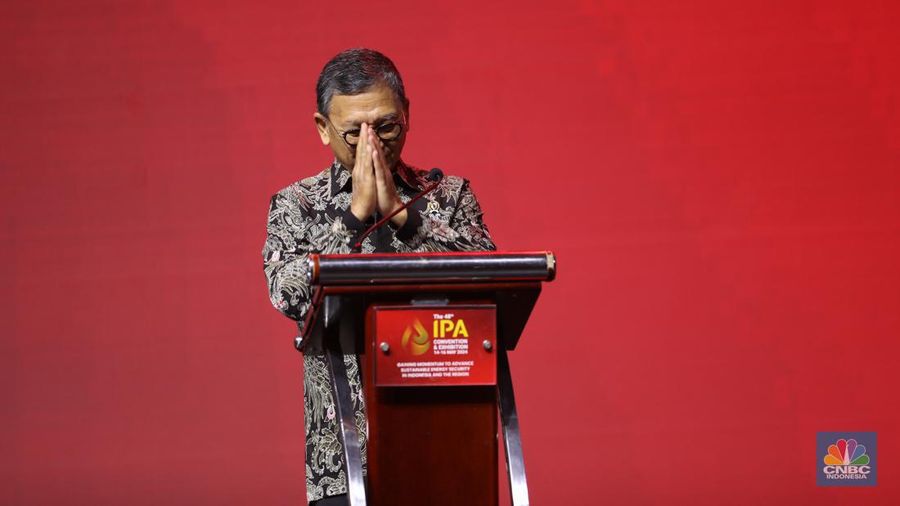 Menteri Energi dan Sumber Daya Mineral (ESDM) Arifin Tasrif dalam acara Indonesian Petroleum Association (IPA) pameran IPA Convex Ke-48 di ICE BSD City, Tangerang, Banten, Selasa (14/5/2024) hingga Jumat (16/5/2024). (²©²ÊÍøÕ¾/Tri Susilo)