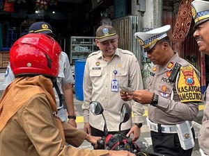 Satlantas Trenggalek Gelar Operasi Simpatik Taat Pajak