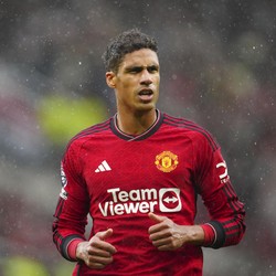 Merci, Rapha! Bek Raphael Varane Resmi Tinggalkan MU Akhir Musim ini