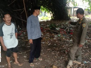 Asap Bakar Sampah Kepung Perumahan di Bogor, Satpol PP Lakukan Penindakan