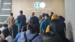 Pengalaman Buat Paspor di Bekasi, Padat tapi Antre Cuma 1 Jam