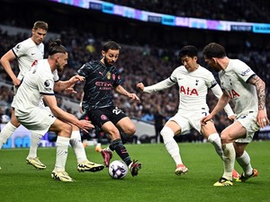 Man City Memang Sempat Terbebani