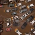 Mobil Kena Banjir, Apa Perbaikannya Pasti Dicover Asuransi?